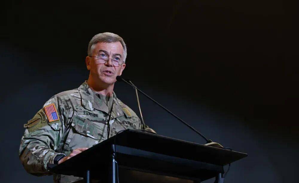 两名美军上将觉得受辱当场退伍ky开元棋牌特朗普讲话完毕(图4)